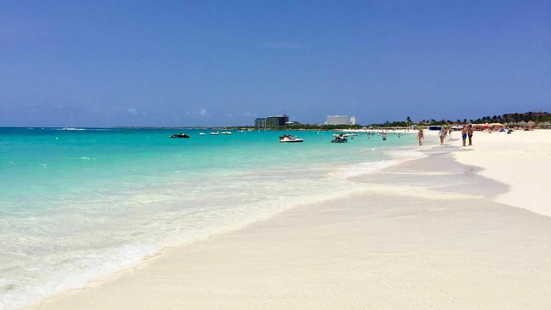 Feriehus Beachfront Palm Beach Aruba